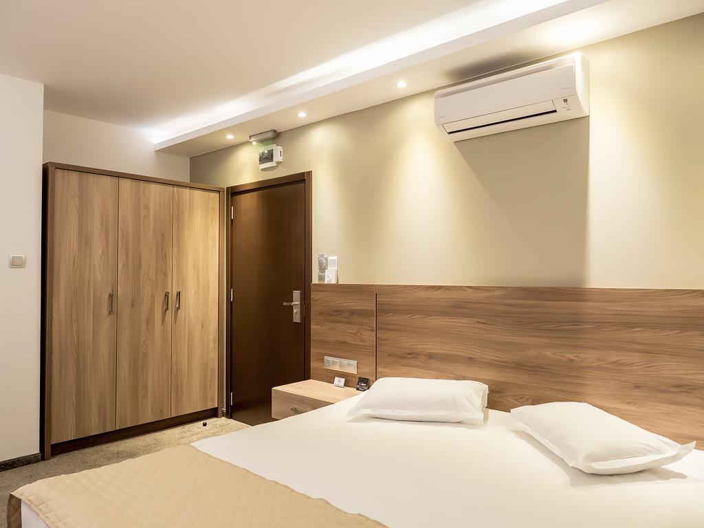 Hotel Calipso Hotel Sofia Buitenkant foto