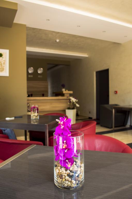 Hotel Calipso Hotel Sofia Buitenkant foto